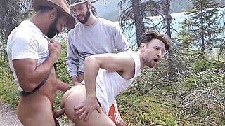 A Great Fuck in the Woods - gayxo.com